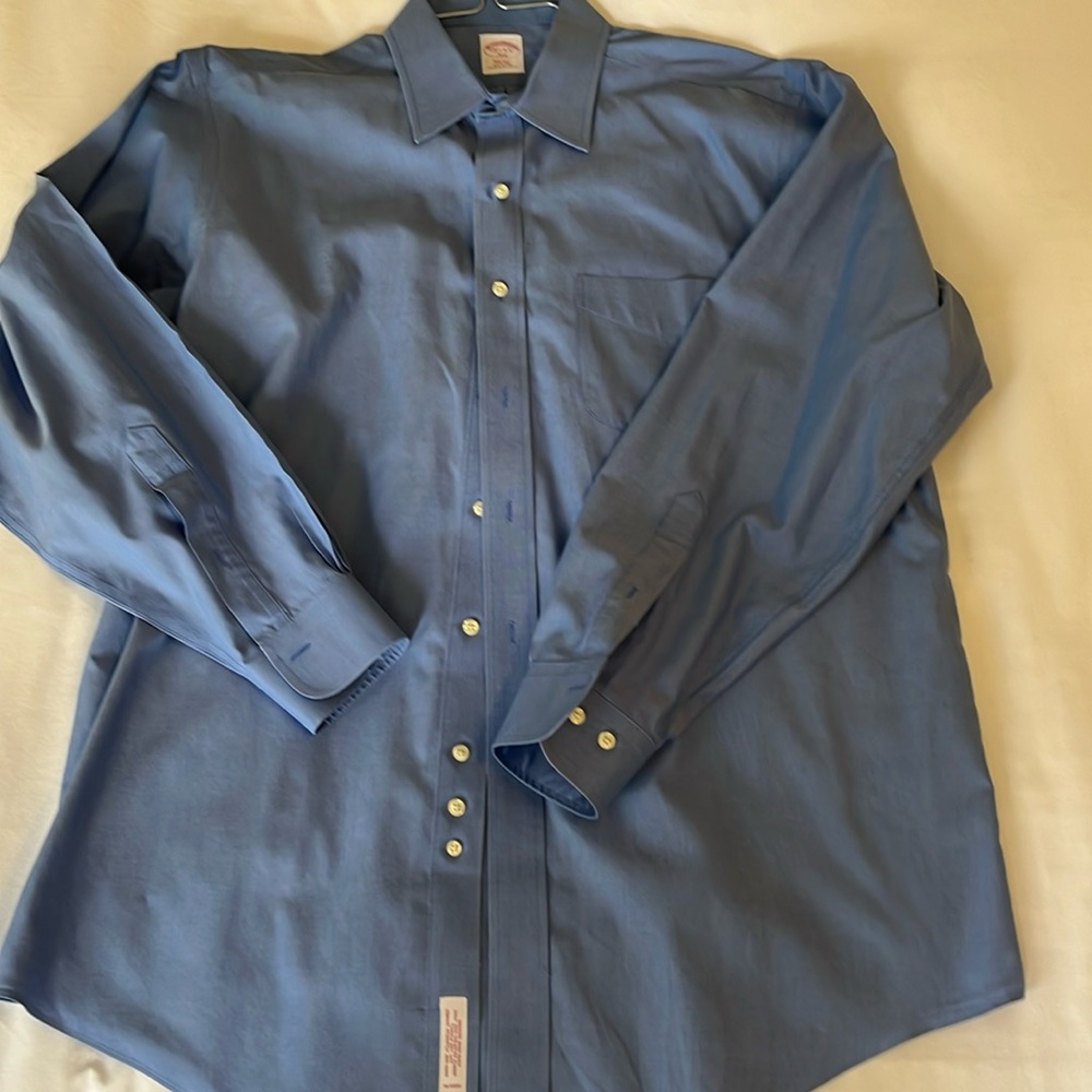 Brooks Brothers Regular Fit Dress Shirt 346 Medium Blue 16 1/2 34/35
